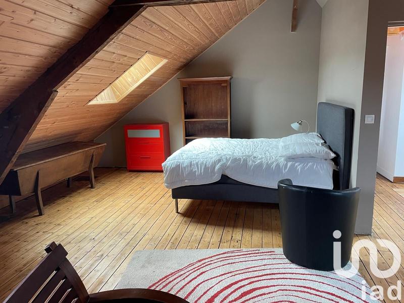 Maison - 241 m² - 12 pièces