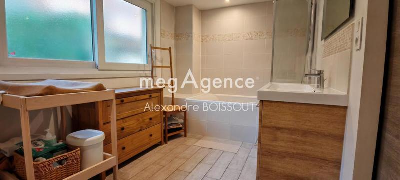 Maison - 98 m² - 4 pièces