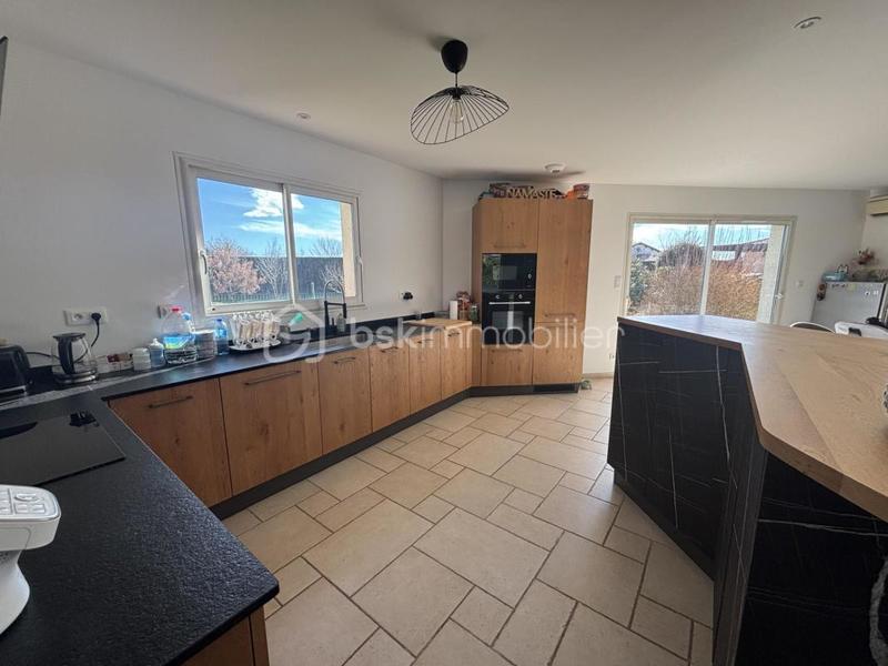 Maison traditionnelle - 155 m² - 6 pièces