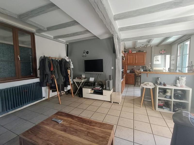 Maison - 93 m² - 4 pièces