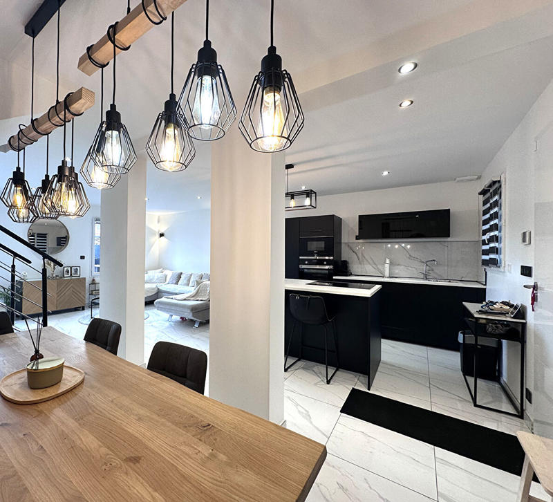 Maison - 83 m² - 4 pièces