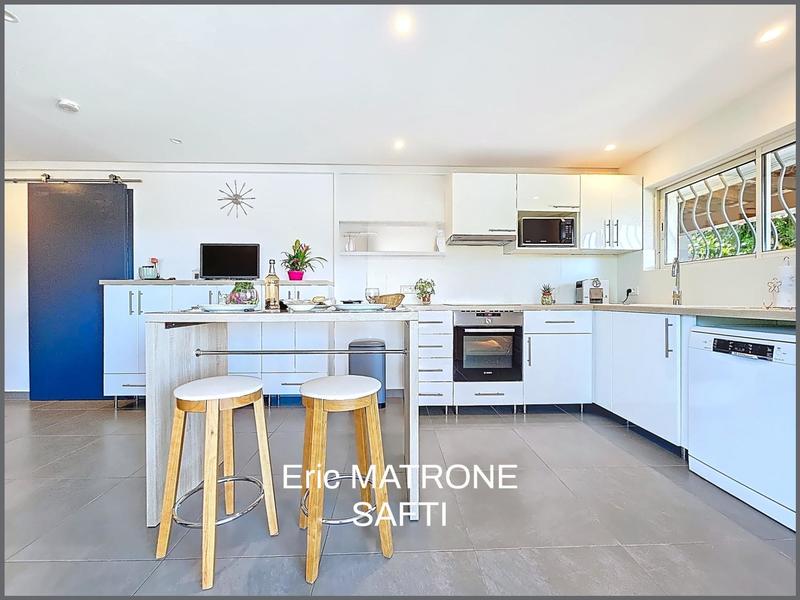 Maison - 175 m² - 6 pièces