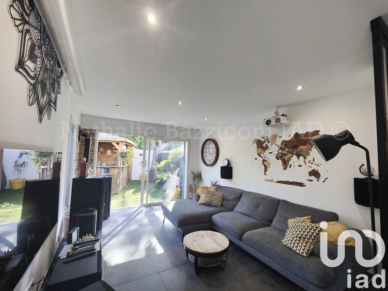 Maison - 94 m² - 5 pièces