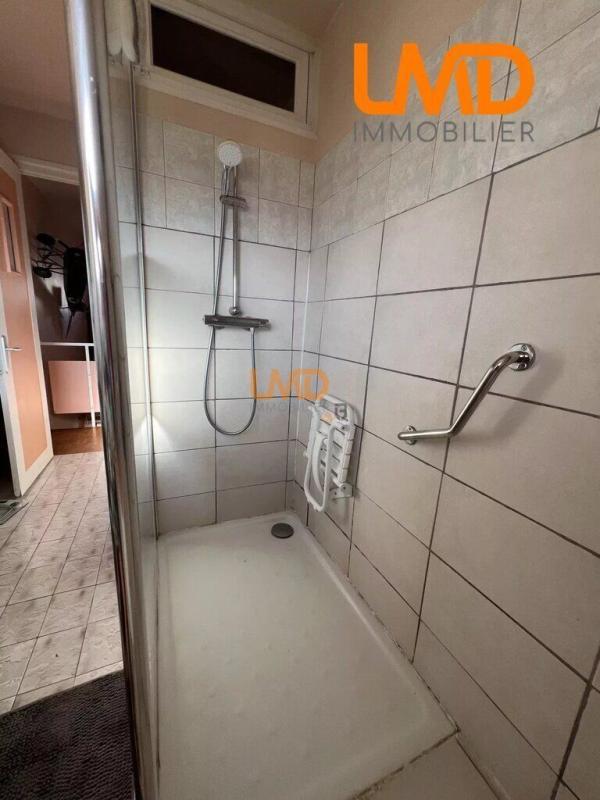 Maison - 187 m² - 8 pièces