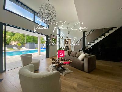 Maison - 190 m² - 5 pièces