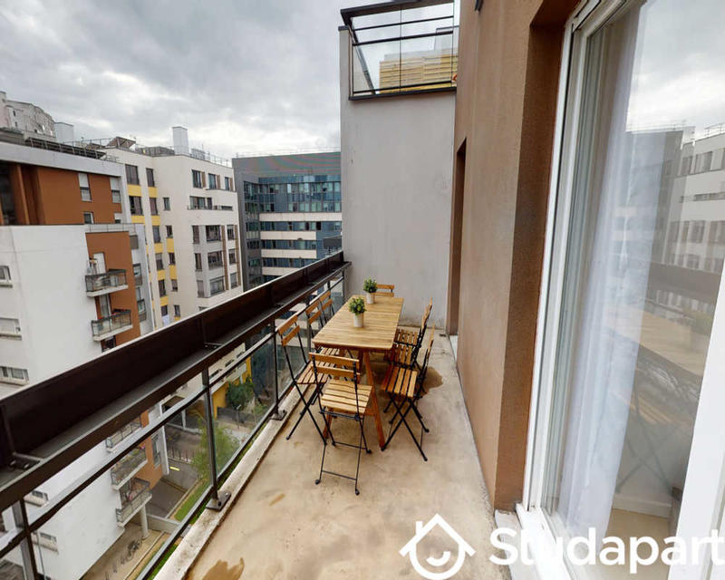 Chambre - 140 m² - 1 pièce