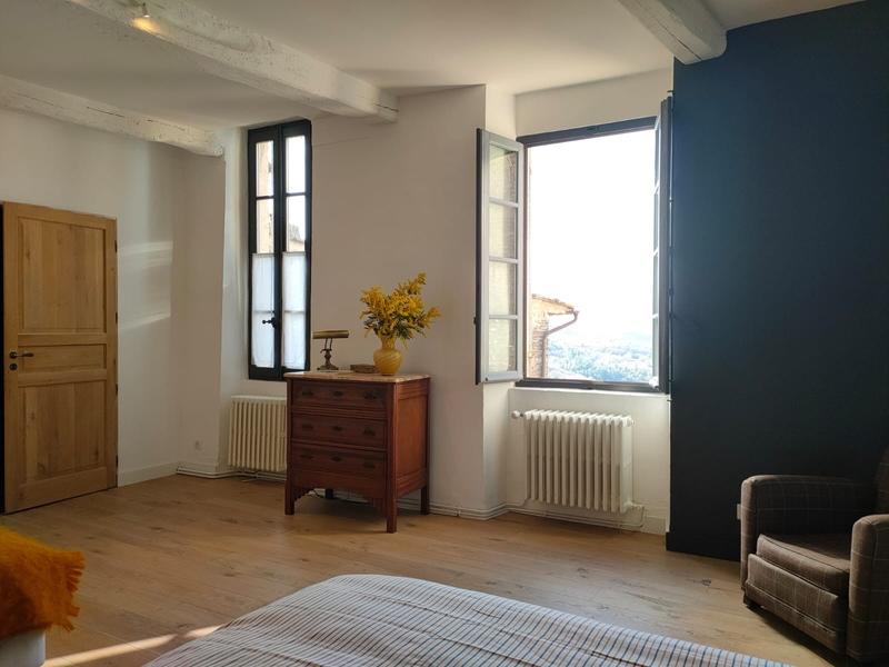 Maison - 182 m² - 8 pièces