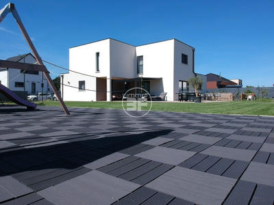 Maison - 187 m² - 5 pièces