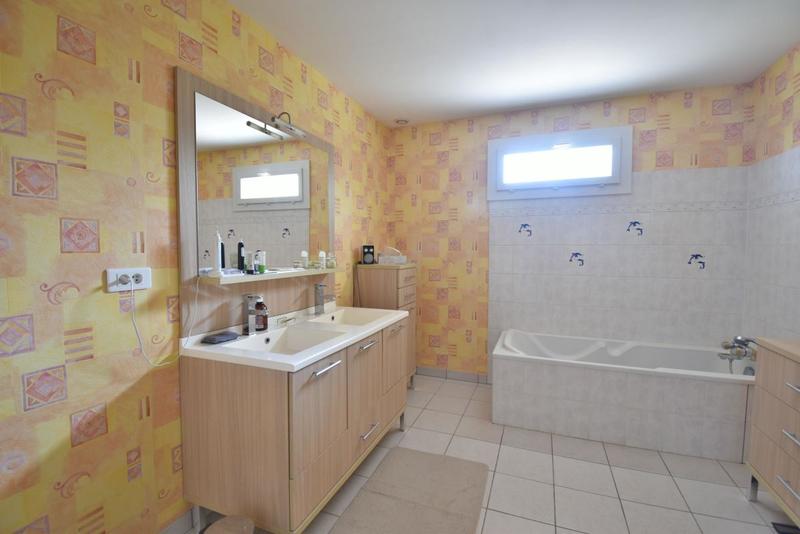 Villa - 112 m² - 4 pièces