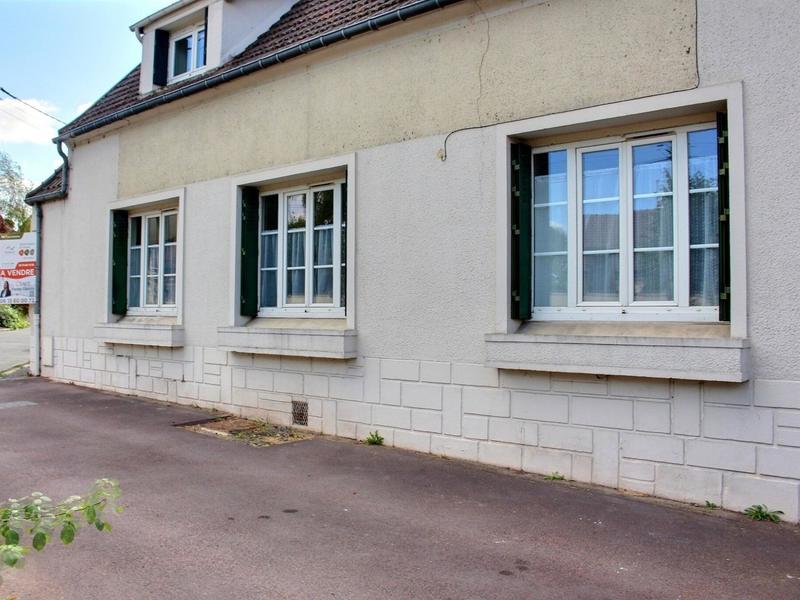 Appartement - 96 m² - 5 pièces