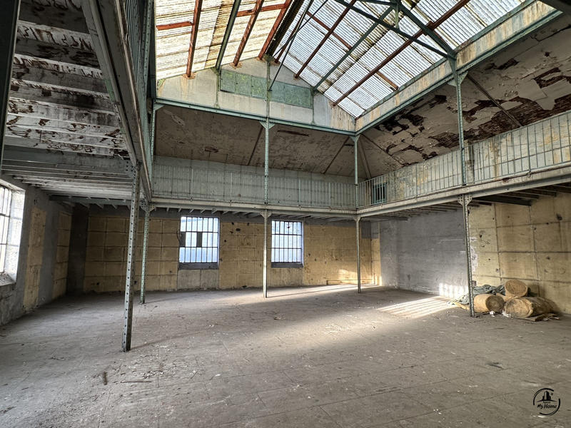 Appartement - 180 m² - 1 pièce