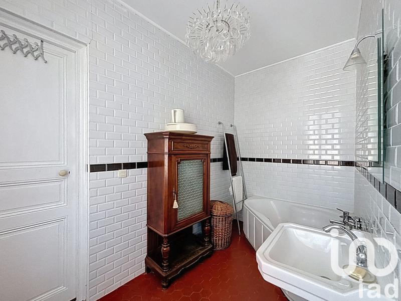 Maison - 196 m² - 5 pièces