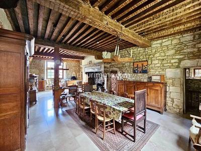 Maison - 273 m² - 11 pièces