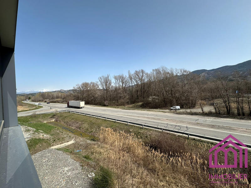 Local commercial - 145 m²