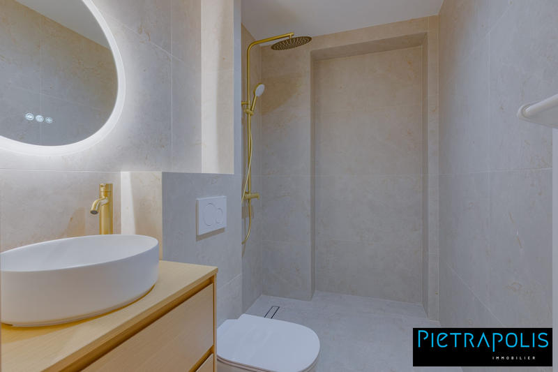 Appartement - 72 m² - 4 pièces