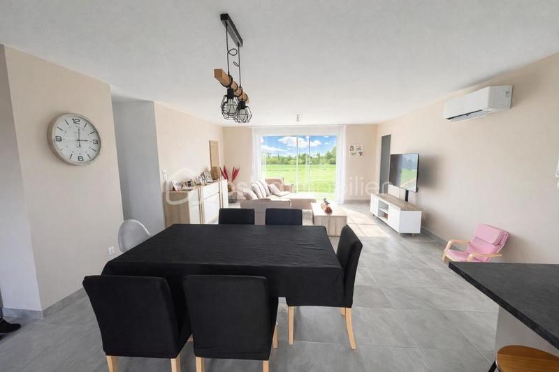 Maison traditionnelle - 104 m² - 5 pièces