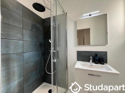 Chambre - 12 m² - 1 pièce