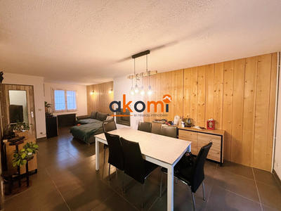 Maison - 89 m² - 5 pièces