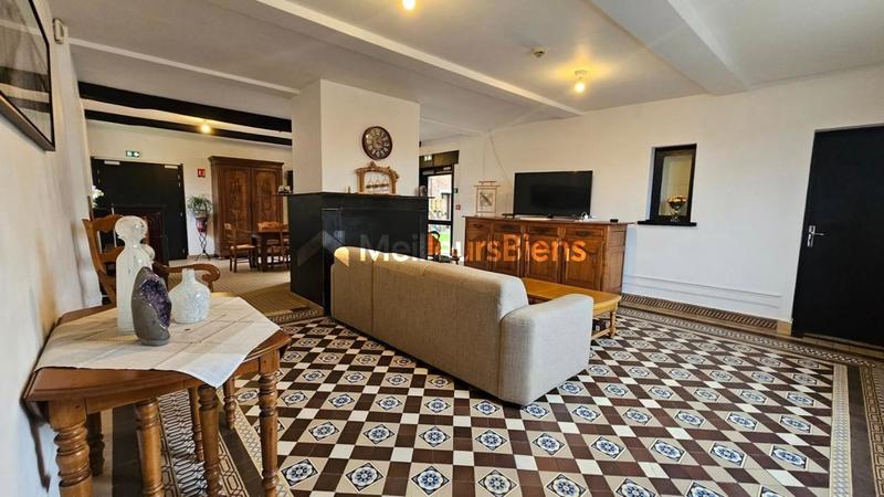 Propriété - 506 m² - 16 pièces