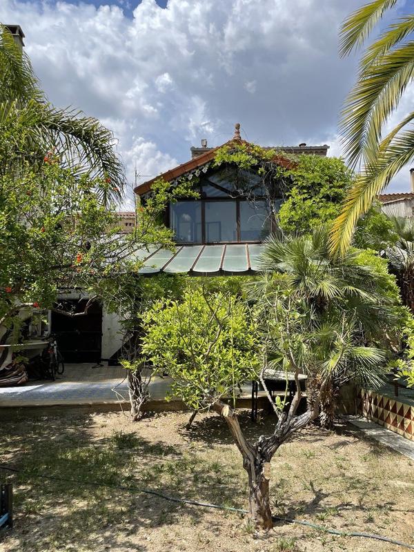 Maison - 259 m² - 9 pièces