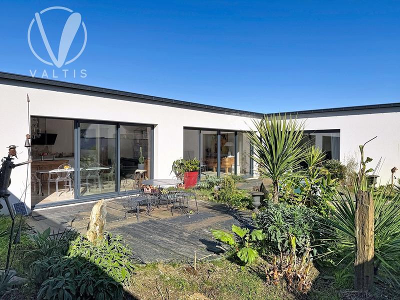 Maison contemporaine - 177 m² - 5 pièces