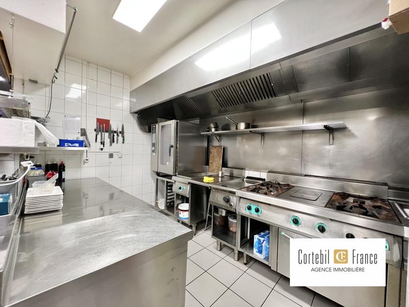 Local commercial - 300 m²