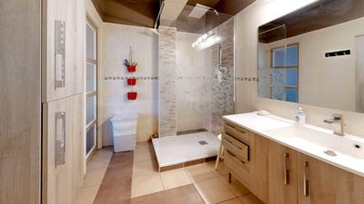 Appartement - 99 m² - 4 pièces