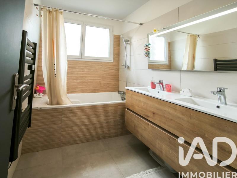 Maison - 151 m² - 5 pièces