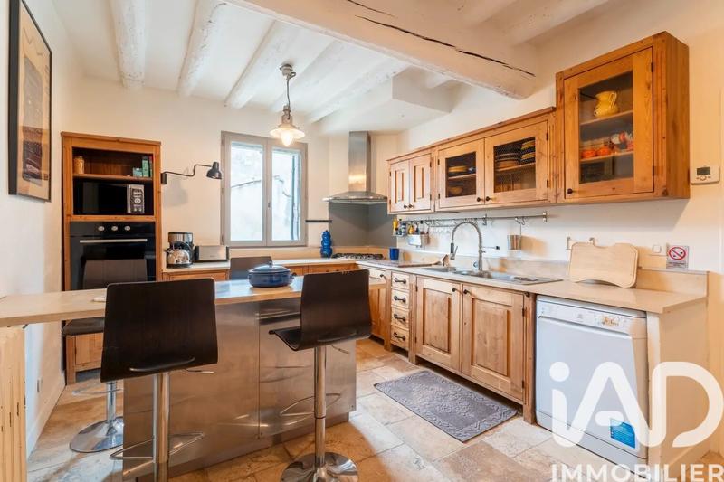 Maison - 217 m² - 7 pièces