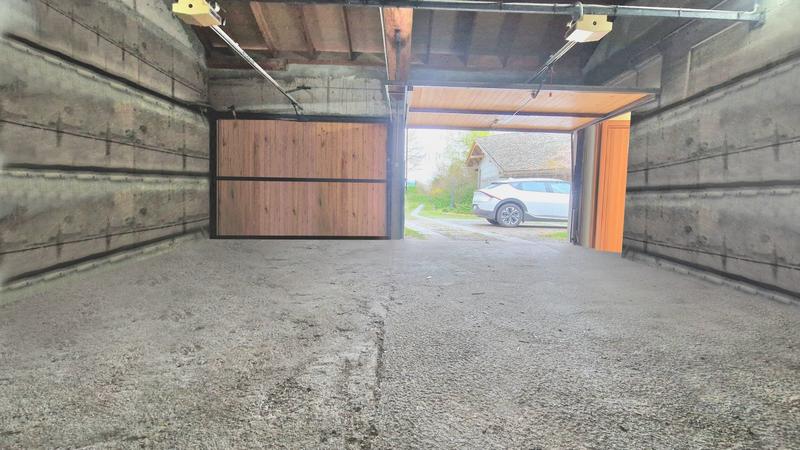 Maison - 840 m² - 9 pièces