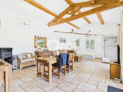 Maison - 336 m² - 11 pièces