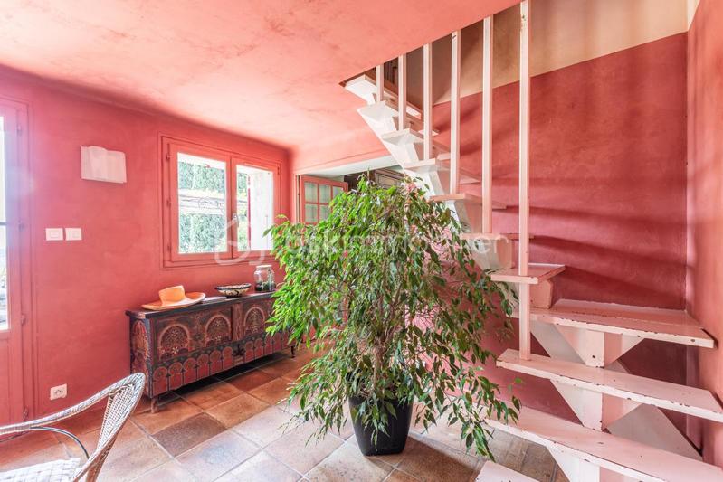 Maison - 265 m² - 10 pièces