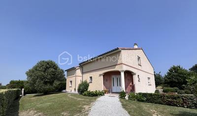 Maison d'architecte - 270 m² - 6 pièces