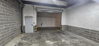 Parking / Garage - 105 m²