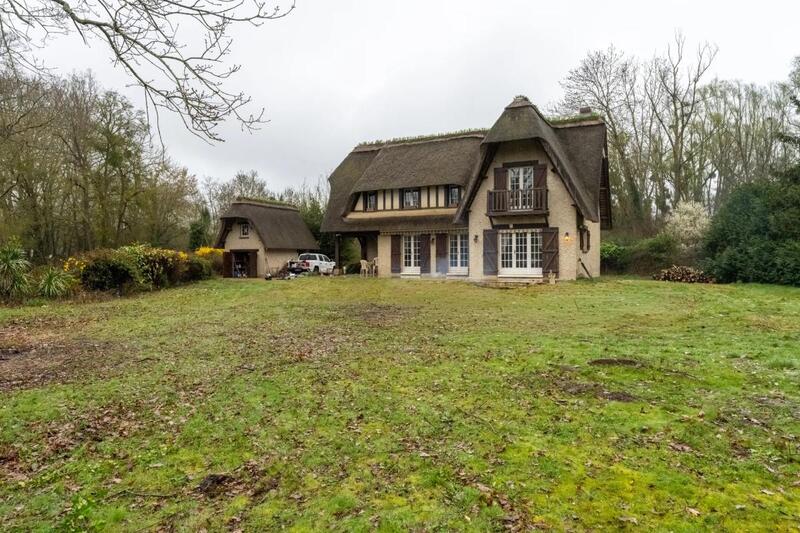 Chaumière - 150 m² - 5 pièces