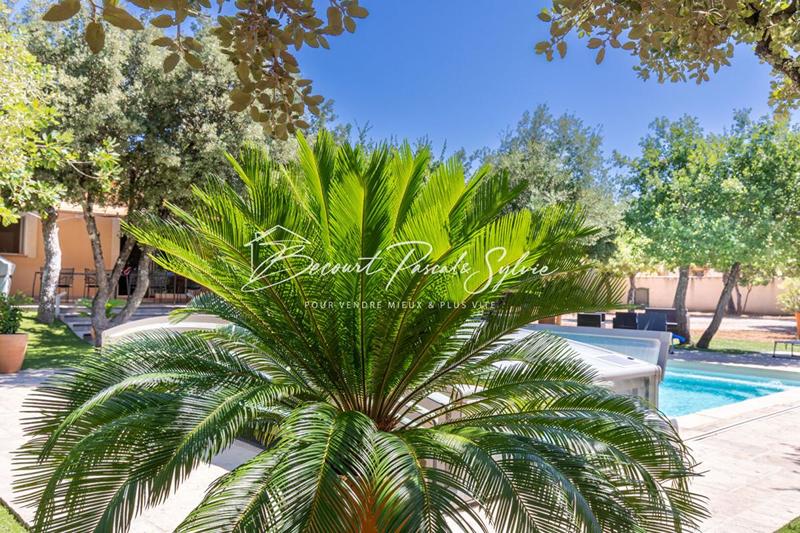 Maison - 178 m² - 7 pièces