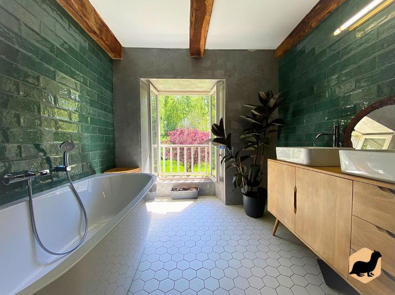 Maison - 300 m² - 8 pièces