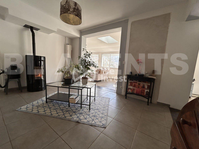 Maison - 141 m² - 8 pièces