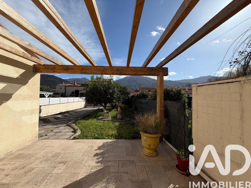 Maison - 99 m² - 5 pièces