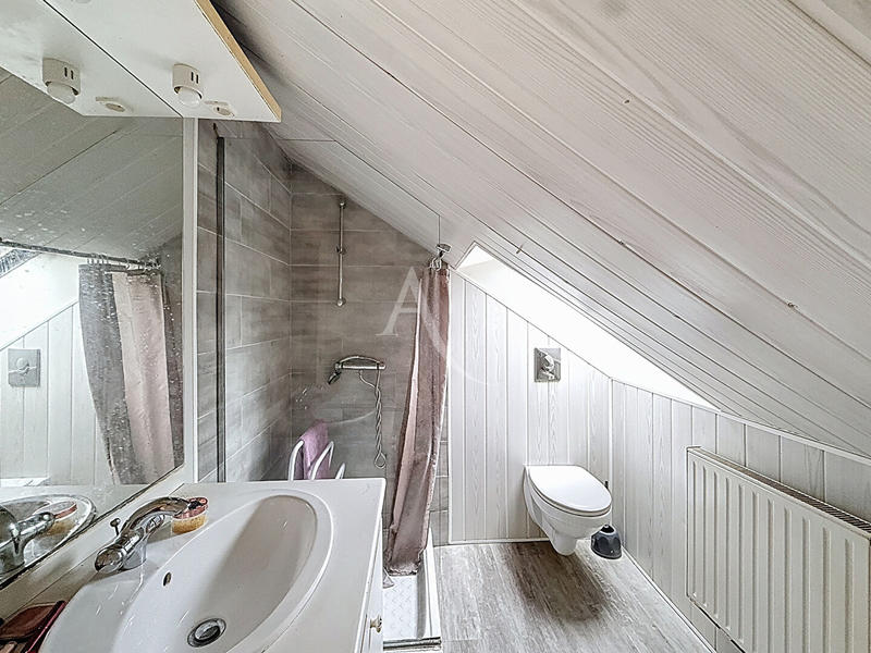 Maison - 160 m² - 6 pièces