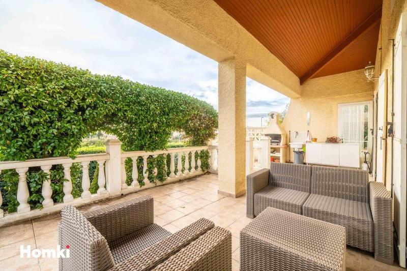 Villa - 166 m² - 6 pièces