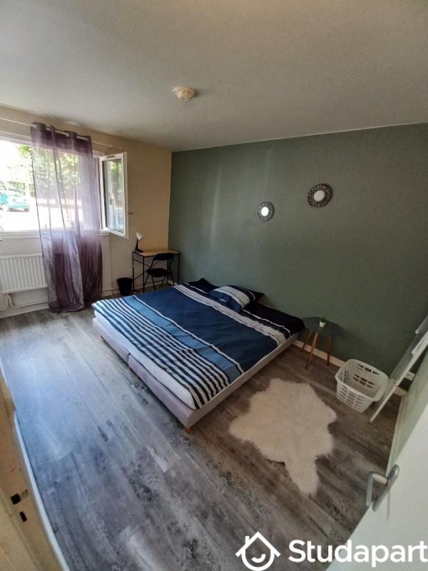 Chambre - 13 m² - 1 pièce