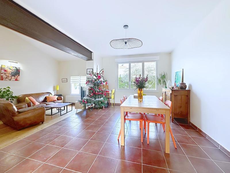 Maison - 110 m² - 5 pièces