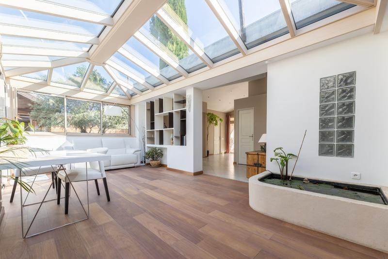 Villa - 271 m² - 8 pièces