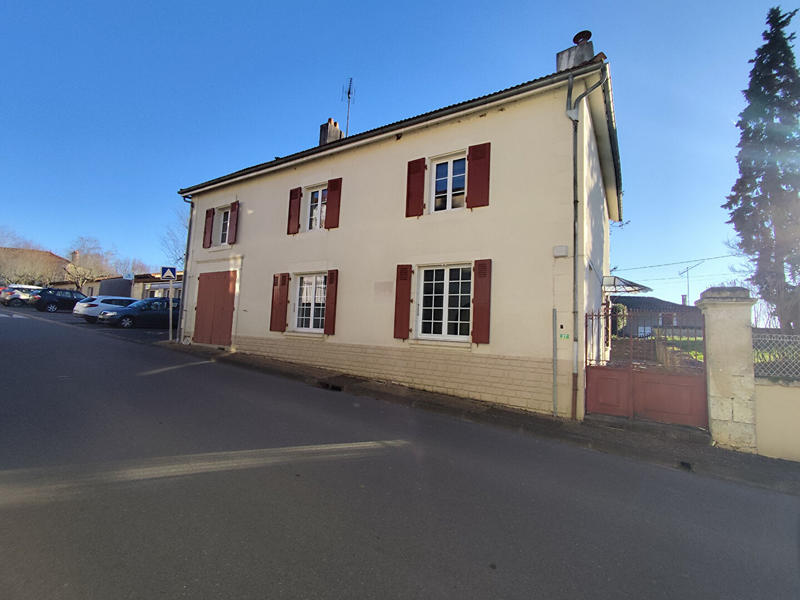 Maison - 188 m² - 8 pièces