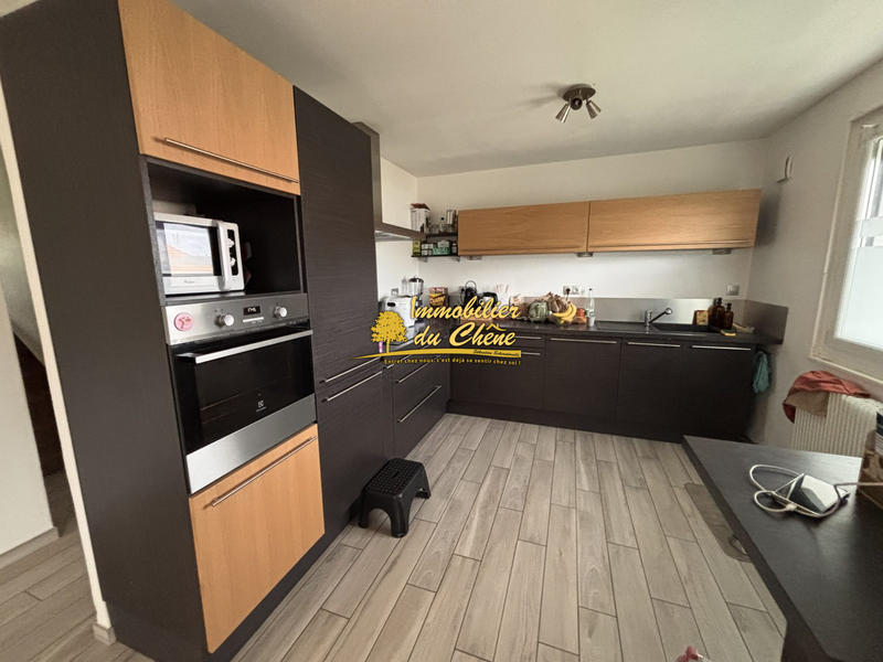 Maison - 140 m² - 6 pièces