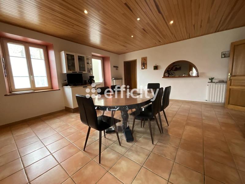 Maison - 188 m² - 8 pièces