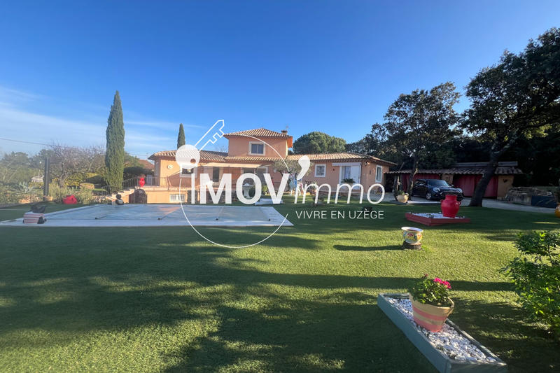 Villa - 185 m² - 8 pièces