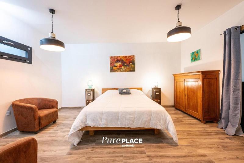 Villa - 310 m² - 7 pièces