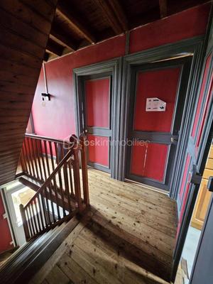 Maison - 161 m² - 7 pièces